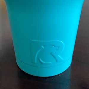 Meet your Posher, Jose